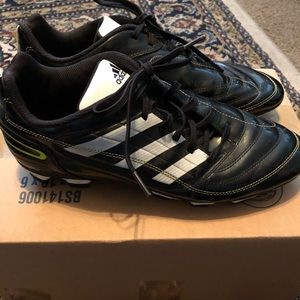 Men’s 9 Adidas Soccer Cleats